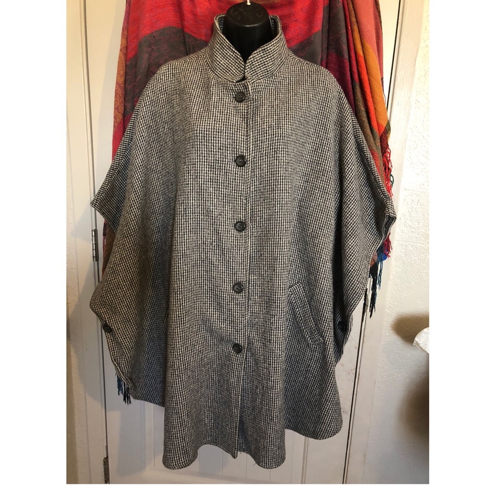 Vintage! “Haband For Her” Houndstooth Plaid Equestrian Button Poncho Cap…